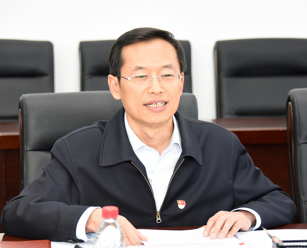 王福学同志主持会议并作表态发言